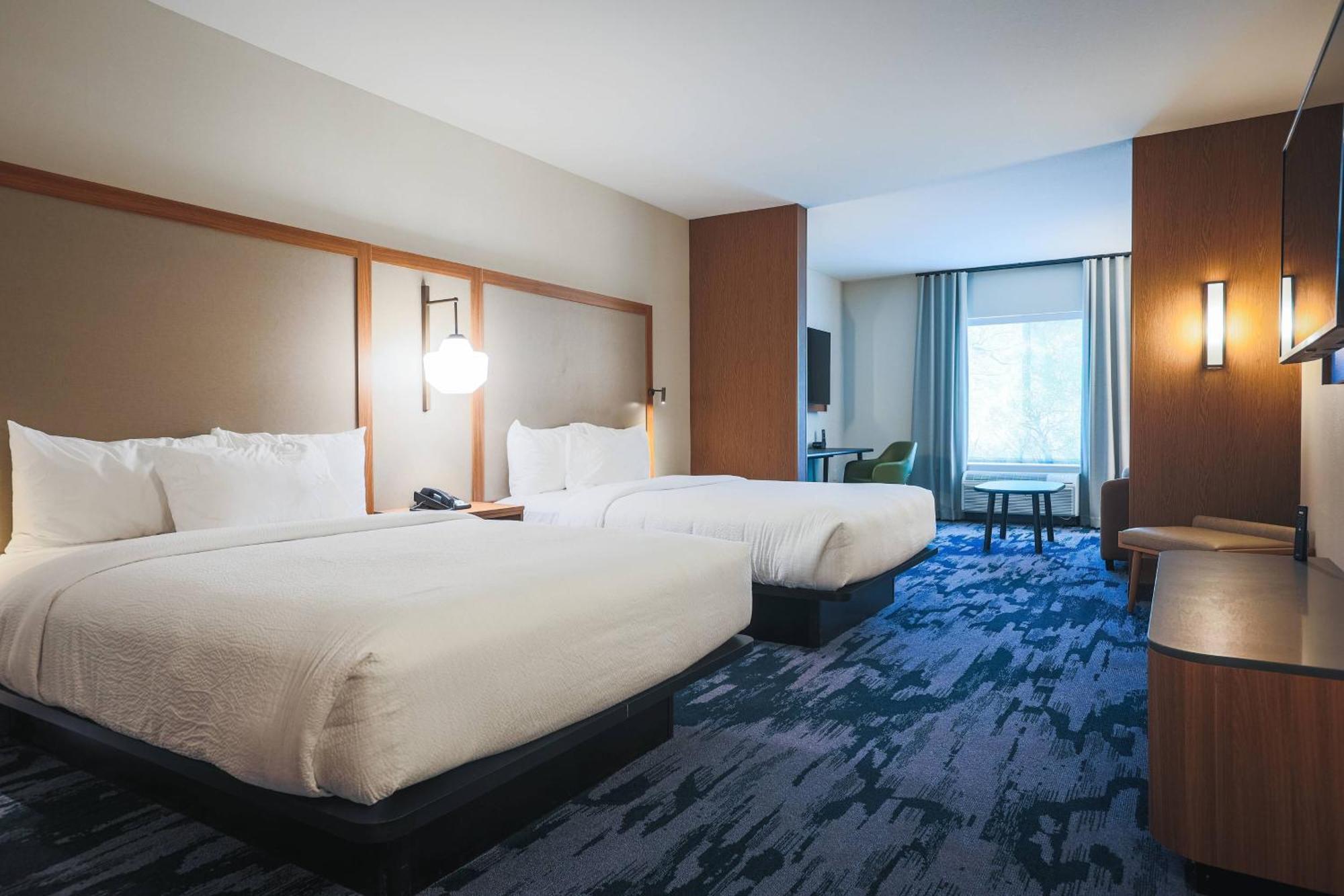 Fairfield Inn & Suites Маркетт Экстерьер фото