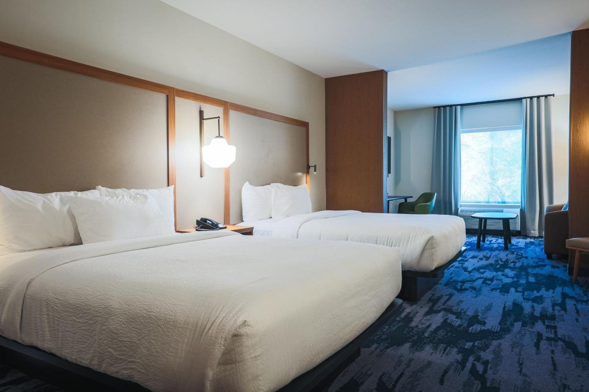 Fairfield Inn & Suites Маркетт Экстерьер фото