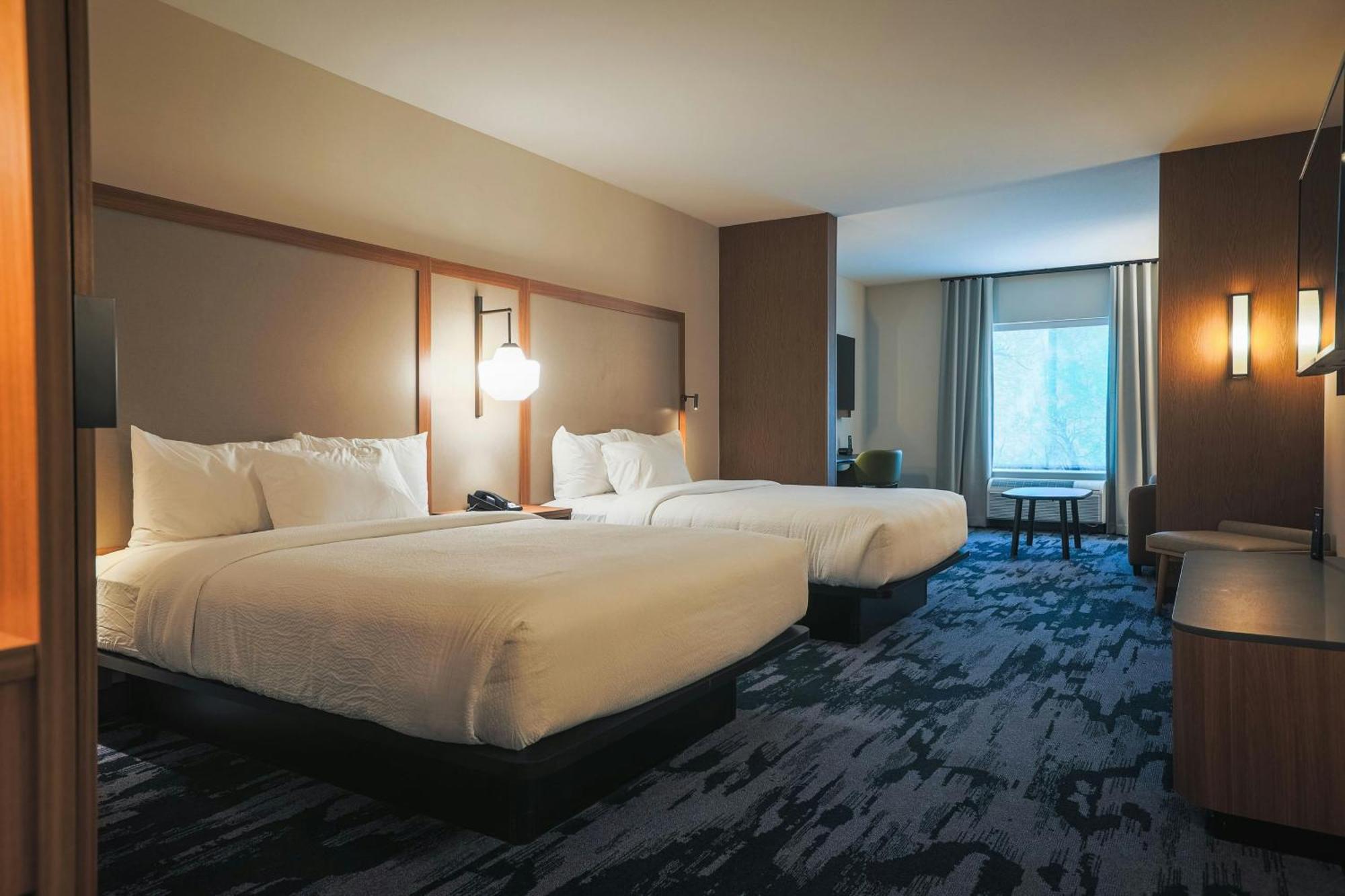 Fairfield Inn & Suites Маркетт Экстерьер фото